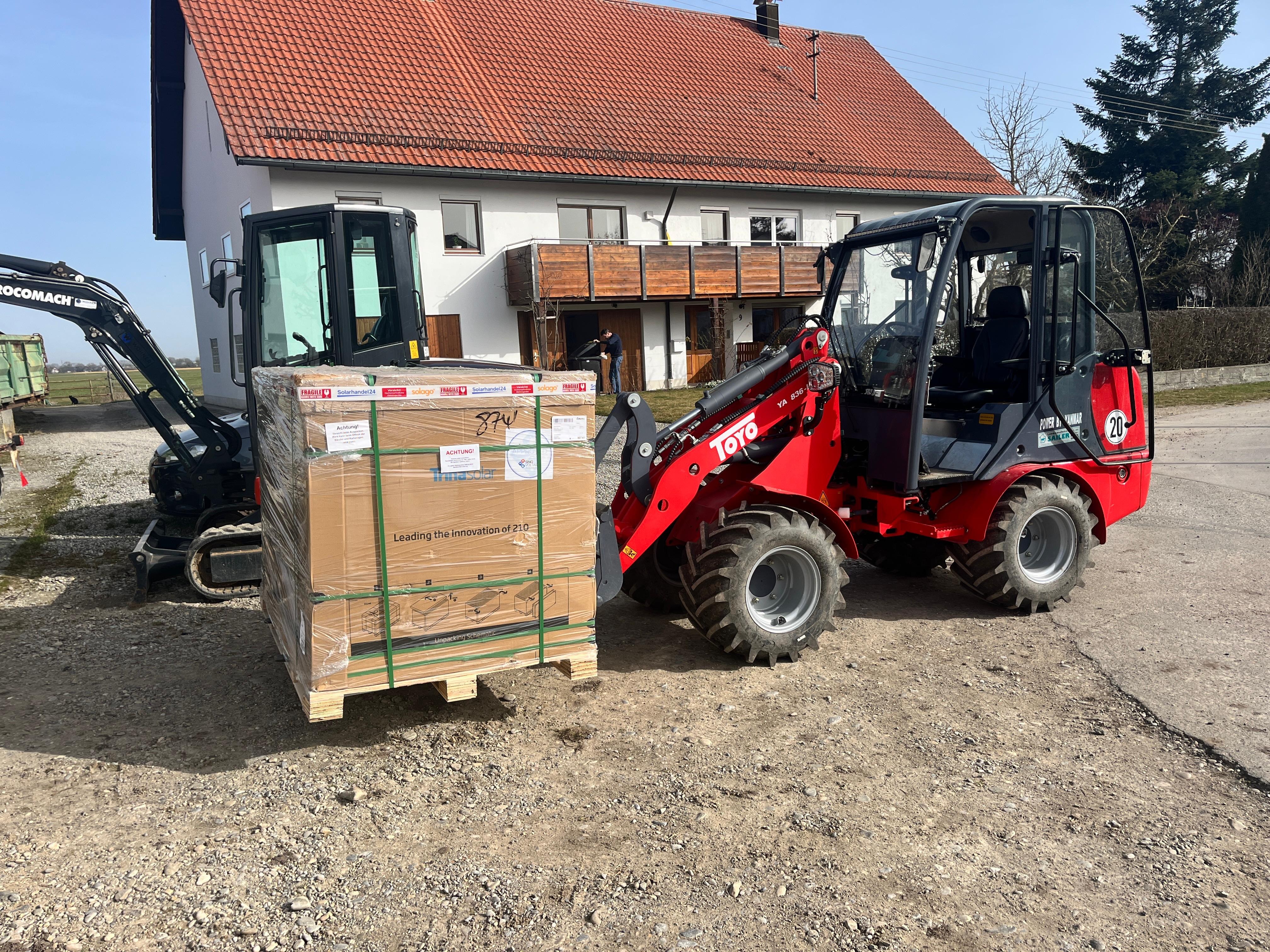 Bagger bei Erdarbeiten, Memmingen